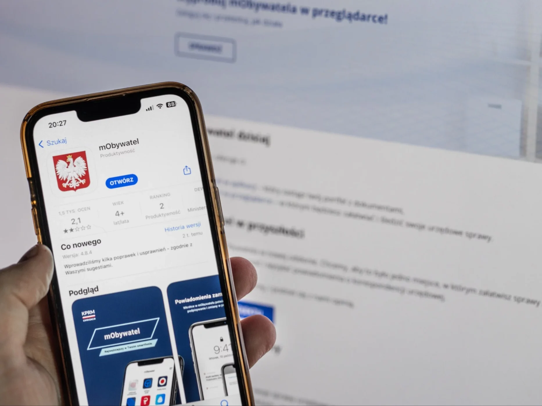 Aplikacja mObywatel: screen na telefonie